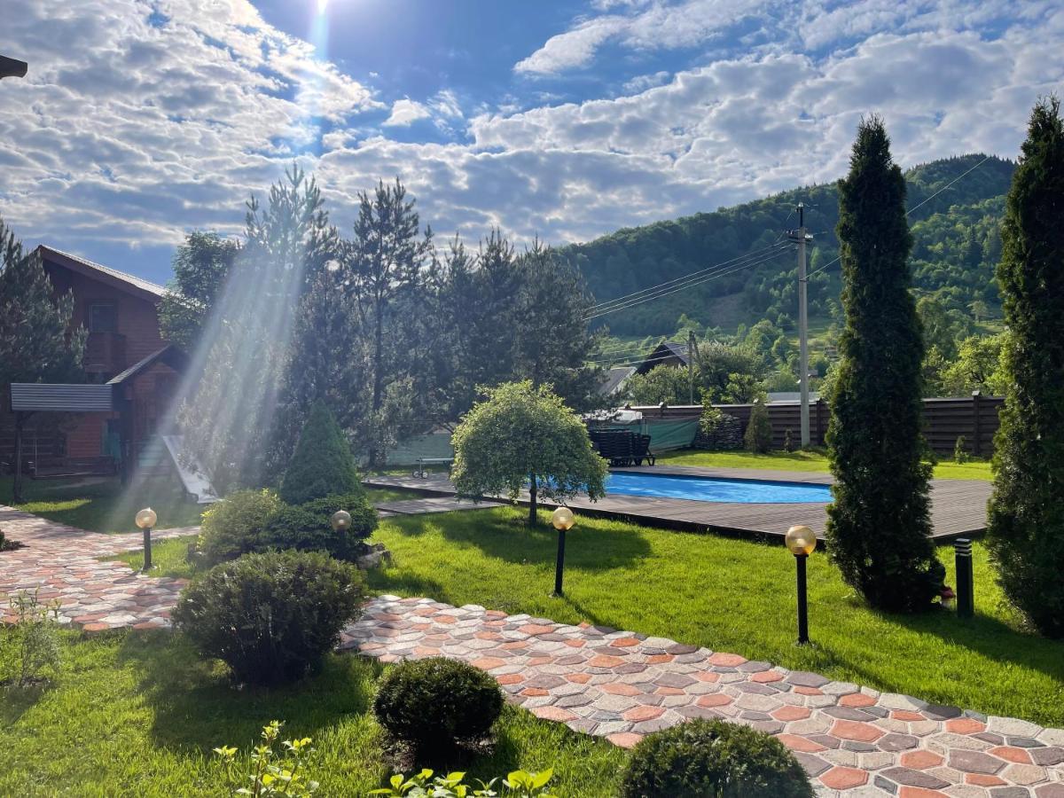 Котедж "Villa Затишна" Mîkulîciîn Exterior foto