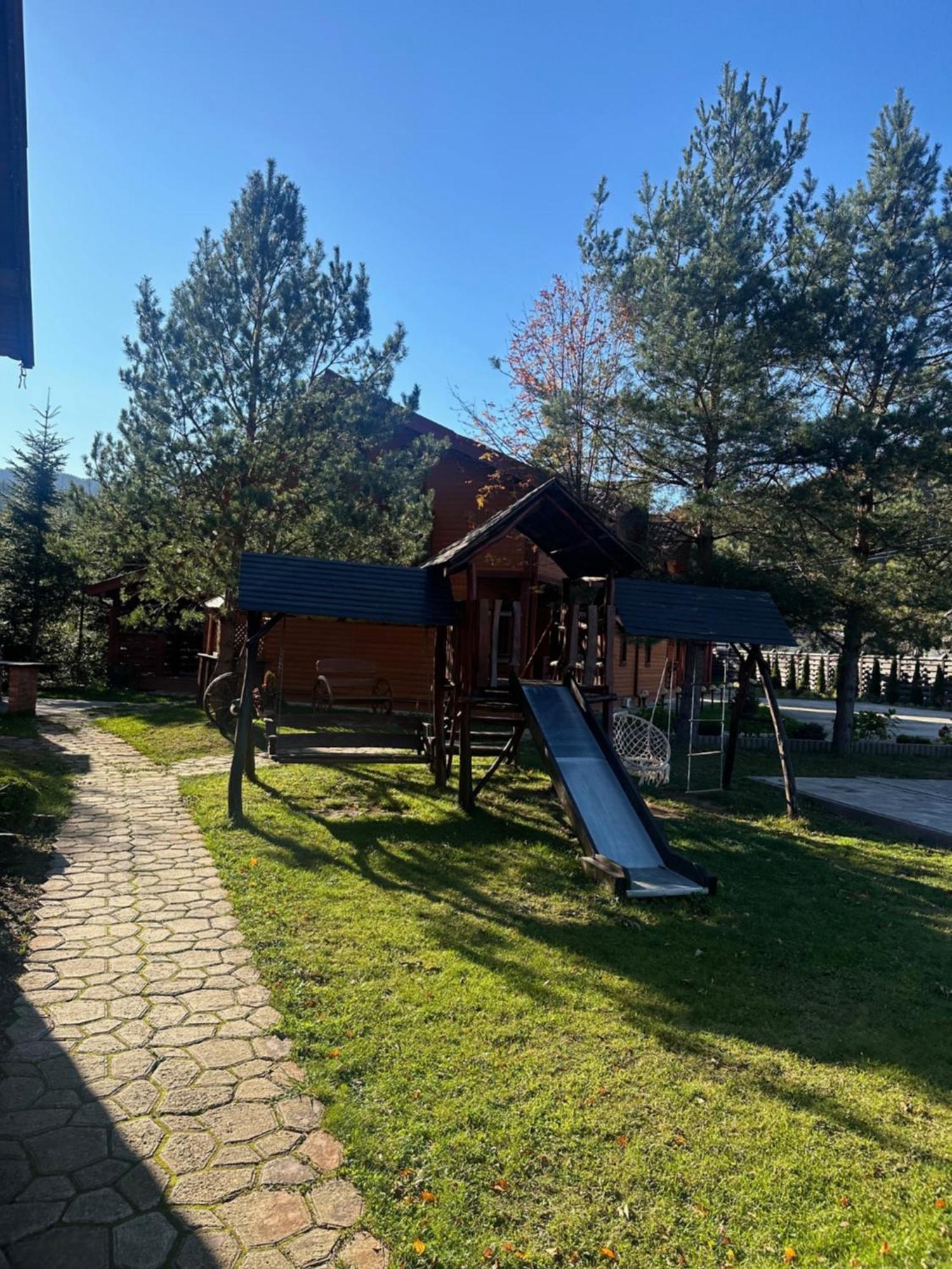 Котедж "Villa Затишна" Mîkulîciîn Exterior foto